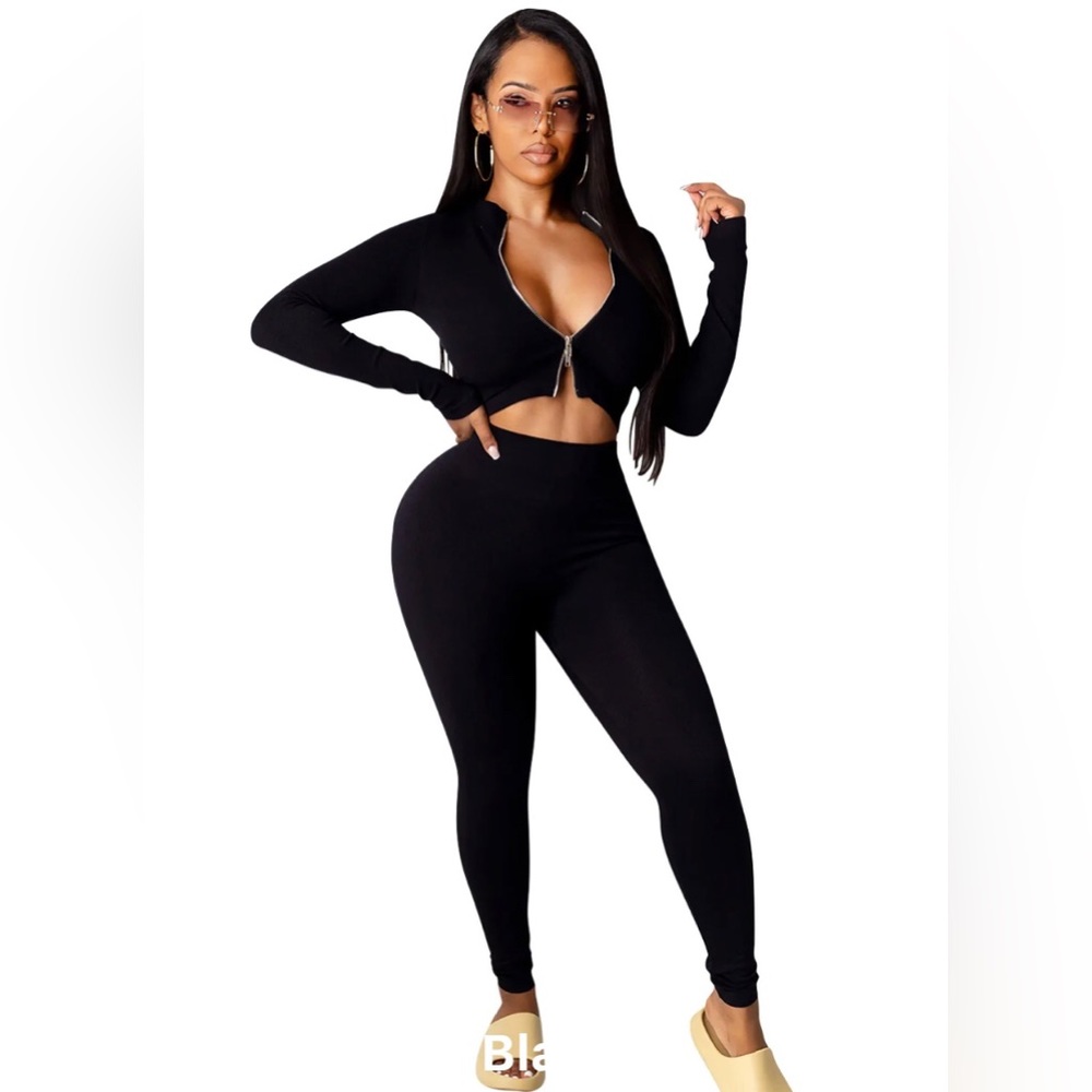 COPY - COPY - COPY - COPY - Beautiful black ribbed two piece double zipper legg…